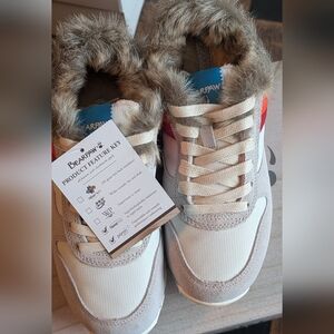 BearPaw Beige and Blue Fur-Lined‎ Women Hoodo Shoes